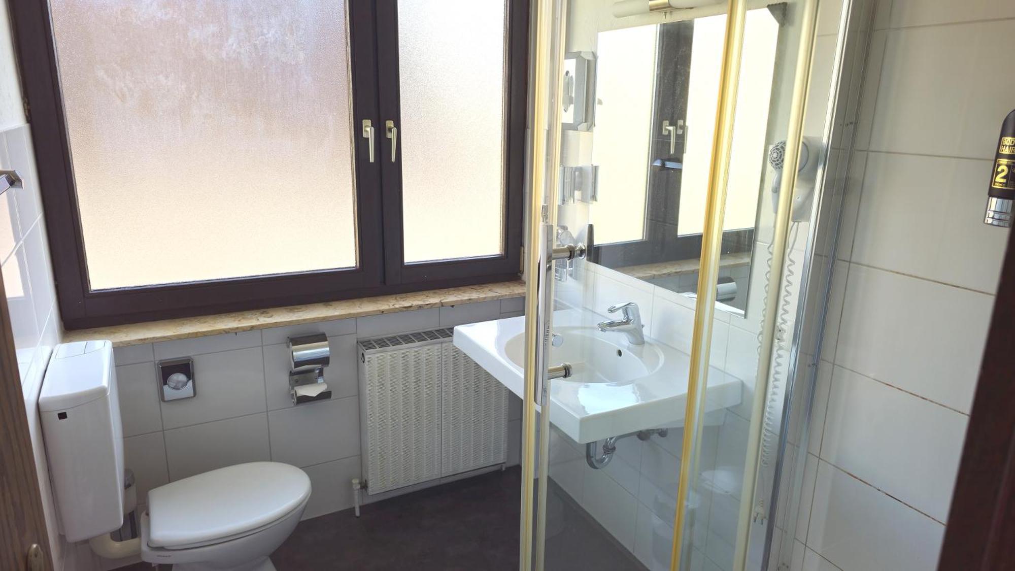 Hotel Avenue Altenfurt نورنبيرغ المظهر الخارجي الصورة