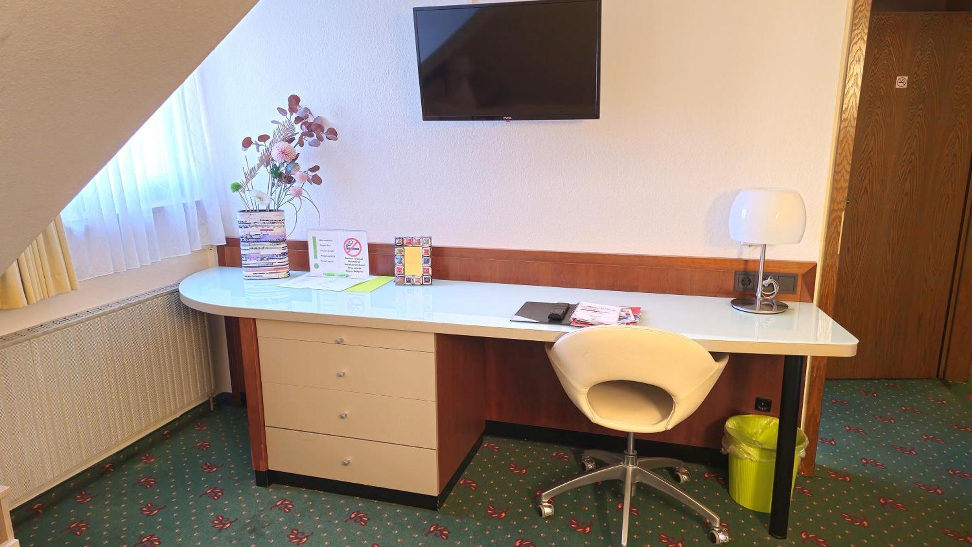 Hotel Avenue Altenfurt نورنبيرغ المظهر الخارجي الصورة