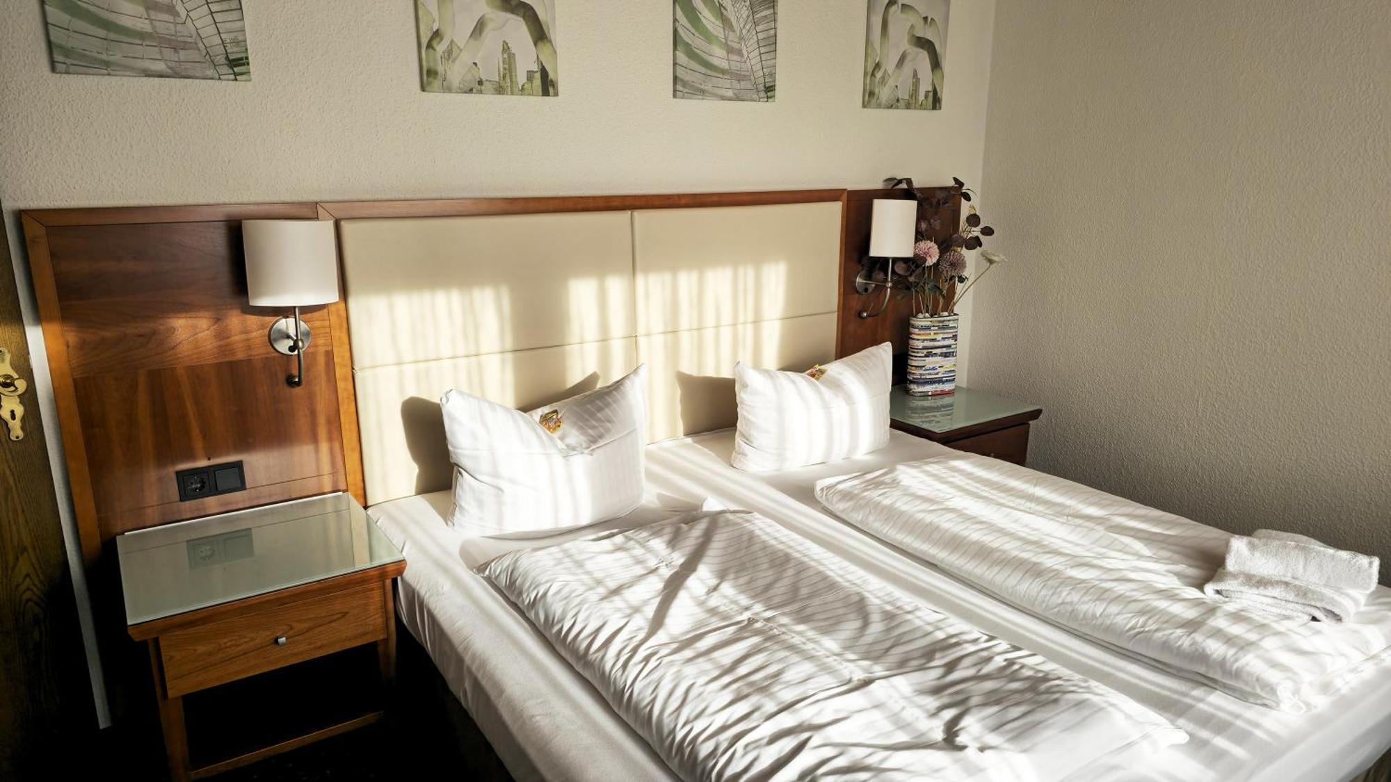 Hotel Avenue Altenfurt نورنبيرغ المظهر الخارجي الصورة