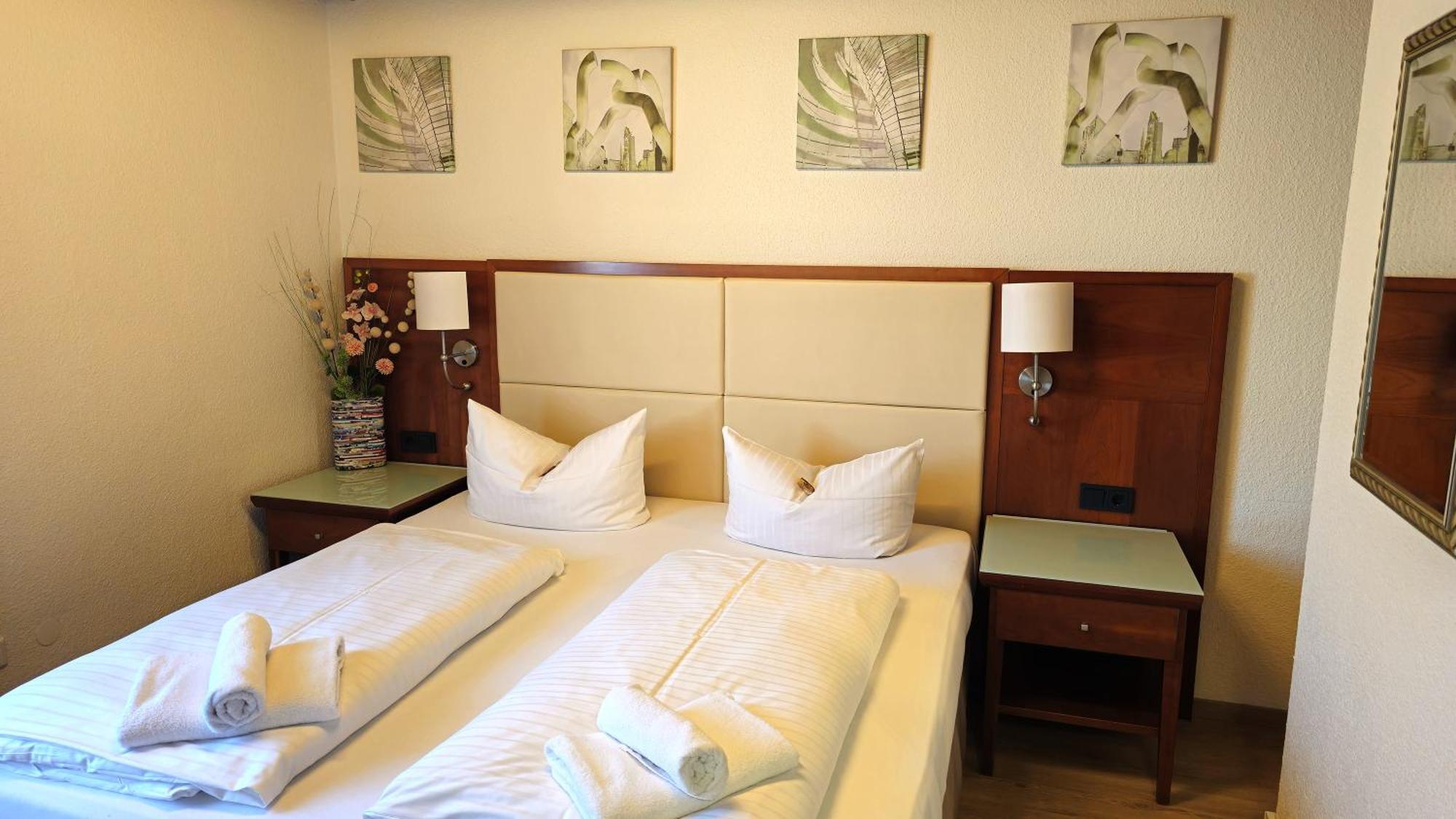 Hotel Avenue Altenfurt نورنبيرغ المظهر الخارجي الصورة